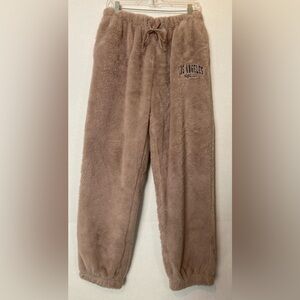 Faded Rose 🟣 GUC Size Large Los Angeles Fuzzy Faux Fur Sweatpants